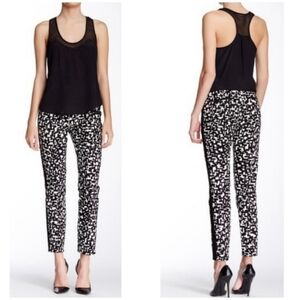 TRINA TURK Lennon Print Ankle Length Crop Pants 6.